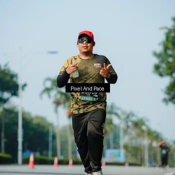 Runner Photo 6914816