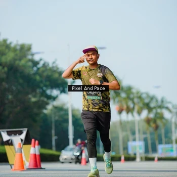 Runner Photo 6914842