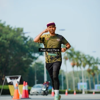 Runner Photo 6914845