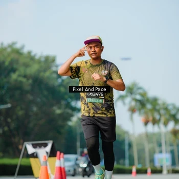 Runner Photo 6914848