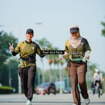 Runner Photo 6914925