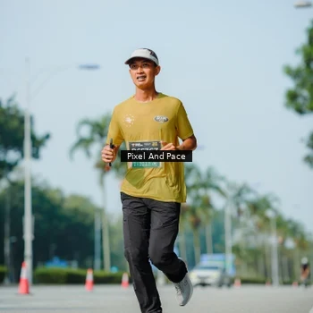 Runner Photo 6914937