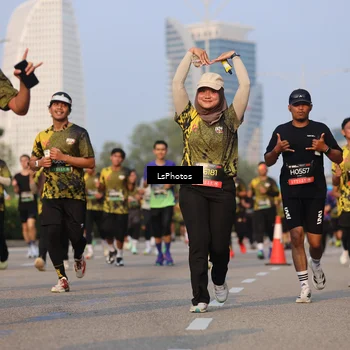 Runner Photo 6914950
