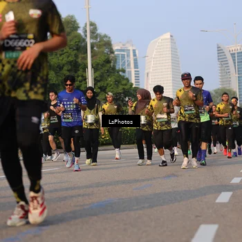 Runner Photo 6914979