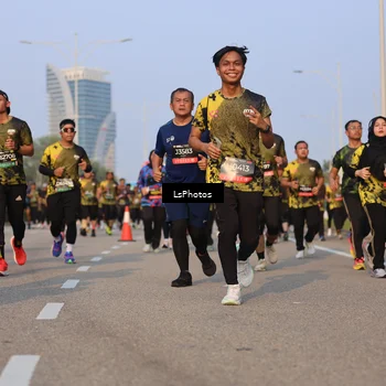 Runner Photo 6915019