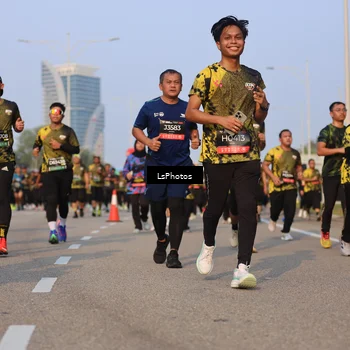 Runner Photo 6915021
