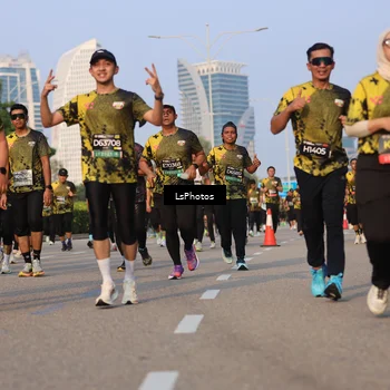 Runner Photo 6915148