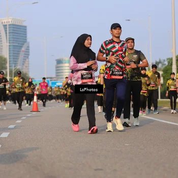 Runner Photo 6915305
