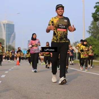 Runner Photo 6915338