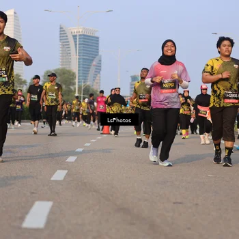Runner Photo 6915372