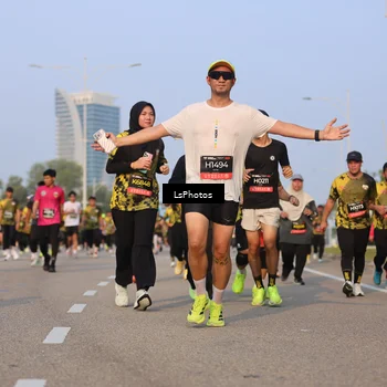 Runner Photo 6915435
