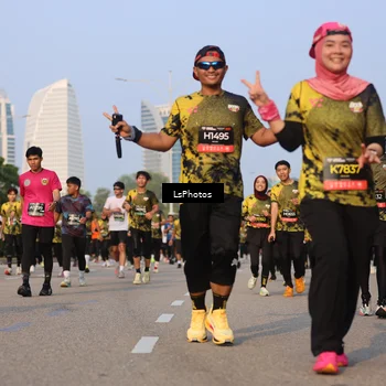 Runner Photo 6915460