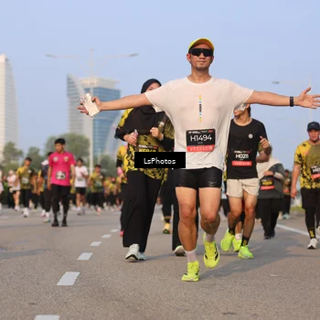 Runner Photo 6915479