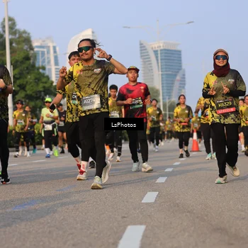 Runner Photo 6915550