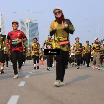 Runner Photo 6915553
