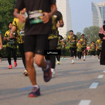 Runner Photo 6915642