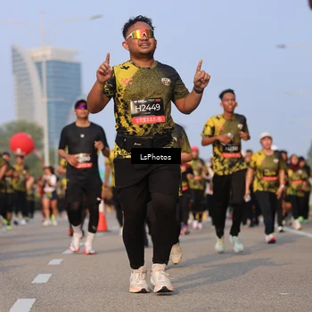 Runner Photo 6915713