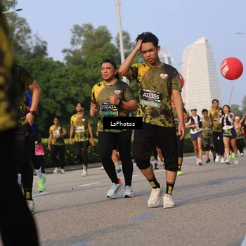 Runner Photo 6915726