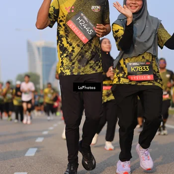Runner Photo 6915772