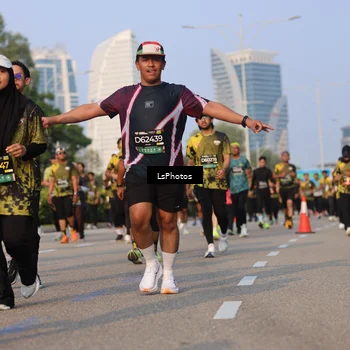 Runner Photo 6915784