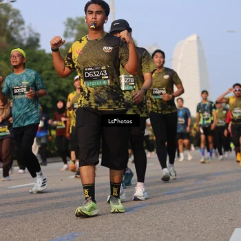 Runner Photo 6915798