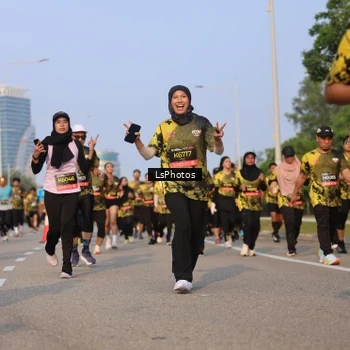 Runner Photo 6915810