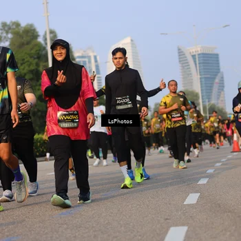 Runner Photo 6915819