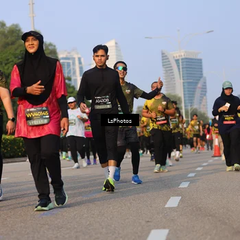 Runner Photo 6915821