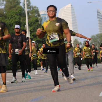 Runner Photo 6915850