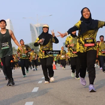 Runner Photo 6915863