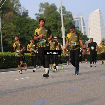 Runner Photo 6915888