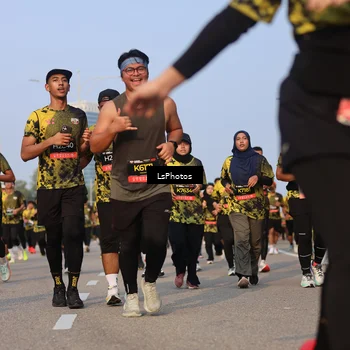 Runner Photo 6915903