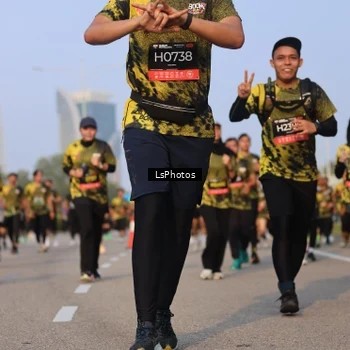 Runner Photo 6915922