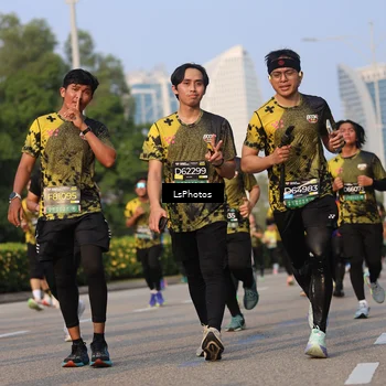 Runner Photo 6915938
