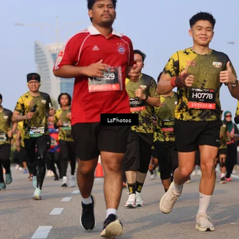Runner Photo 6915940