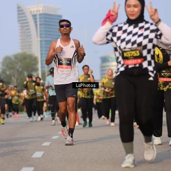 Runner Photo 6915964