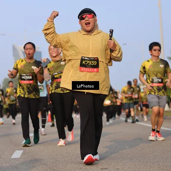 Runner Photo 6915992