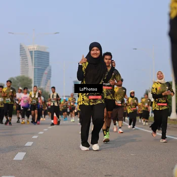 Runner Photo 6916053