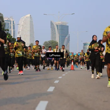 Runner Photo 6916057