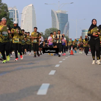 Runner Photo 6916061