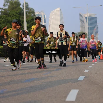 Runner Photo 6916063