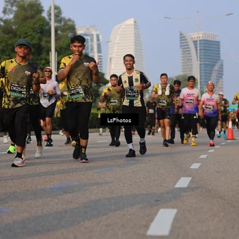 Runner Photo 6916066