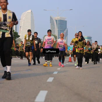 Runner Photo 6916074