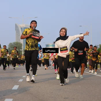 Runner Photo 6916106