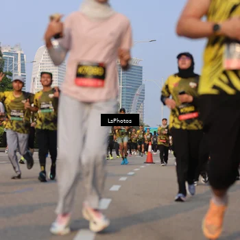 Runner Photo 6916132