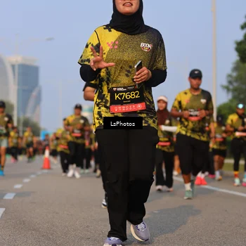 Runner Photo 6916143