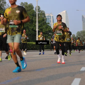Runner Photo 6916149