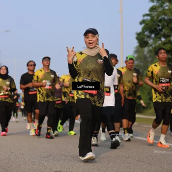 Runner Photo 6916155