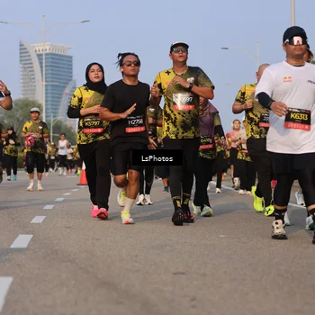Runner Photo 6916157