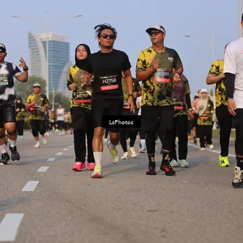 Runner Photo 6916158